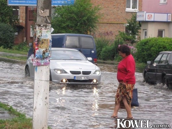 Потужна злива затопила вулиці Ковеля. ФОТО