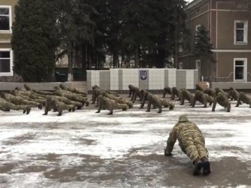 До патріотичного флешмобу приєднаються волинські кадети