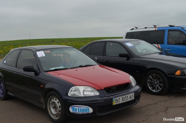 Під Луцьком визначили переможця з дрег-рейсінгу. ФОТО