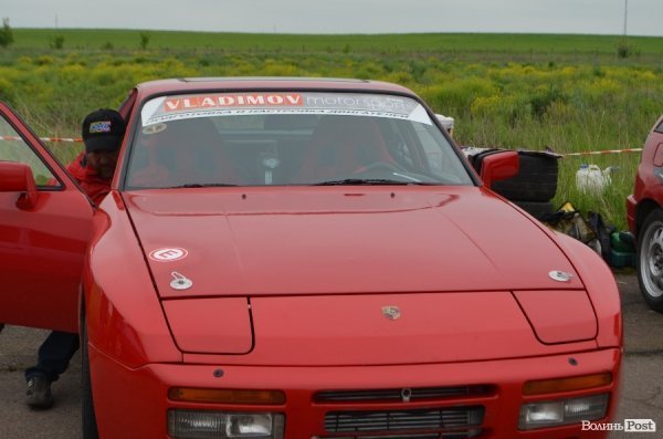 Під Луцьком визначили переможця з дрег-рейсінгу. ФОТО