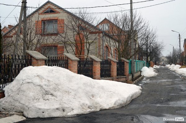 Через відлигу «плаває» приватний сектор у Луцьку. ФОТО