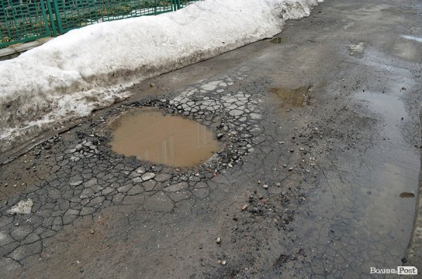Через відлигу «плаває» приватний сектор у Луцьку. ФОТО