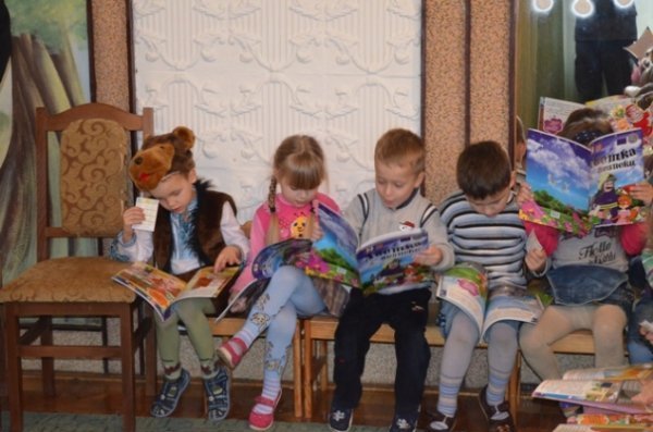 Дитяча книга про безпеку - під ялинку від волинських рятувальників. ФОТО