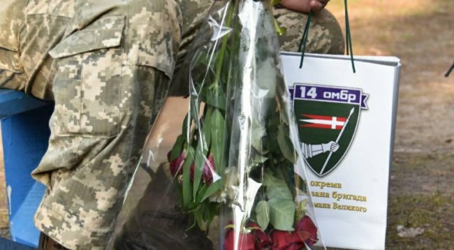 Жінок-військовослужбовців з волинської бригади  вітали зі святом 8 Березня. ФОТО