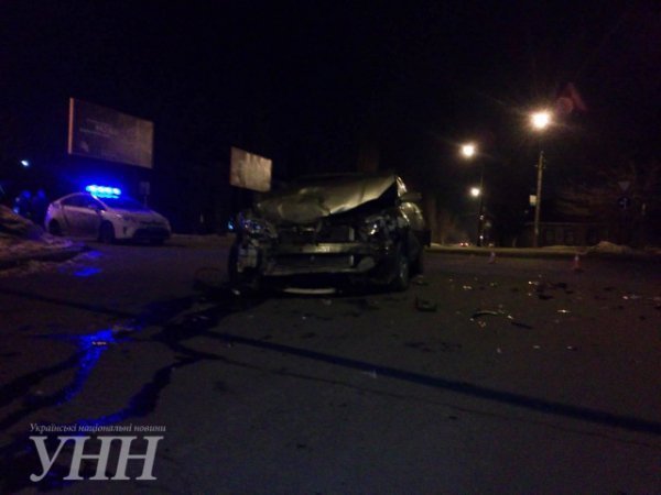 У Миколаєві Toyota врізалася в маршрутку