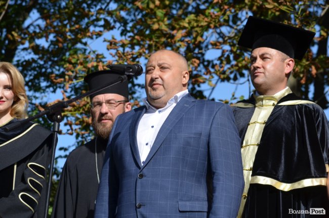  Як у луцькому «політесі» вітали першокурсників. ФОТОРЕПОРТАЖ