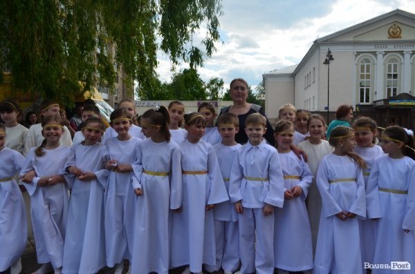 У Луцьку привітали матерів, чиї сини загинули в АТО