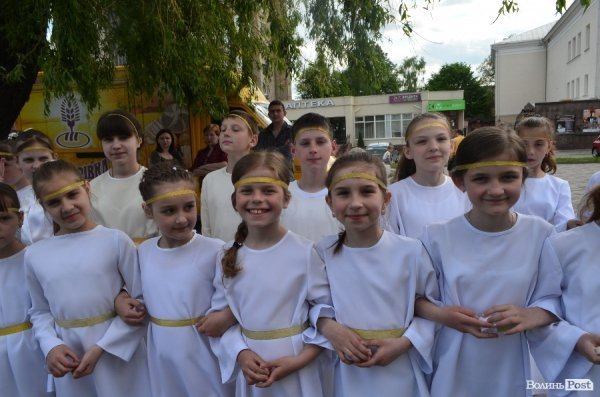 У Луцьку привітали матерів, чиї сини загинули в АТО