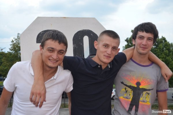 «Волинь» – «Шахтар»: як лучани вболівали на «Авангарді». ФОТО