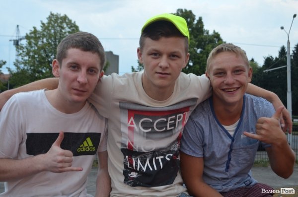 «Волинь» – «Шахтар»: як лучани вболівали на «Авангарді». ФОТО