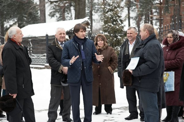 Виборці дякували Єремеєву за те, що дотримується обіцянок. ФОТО*
