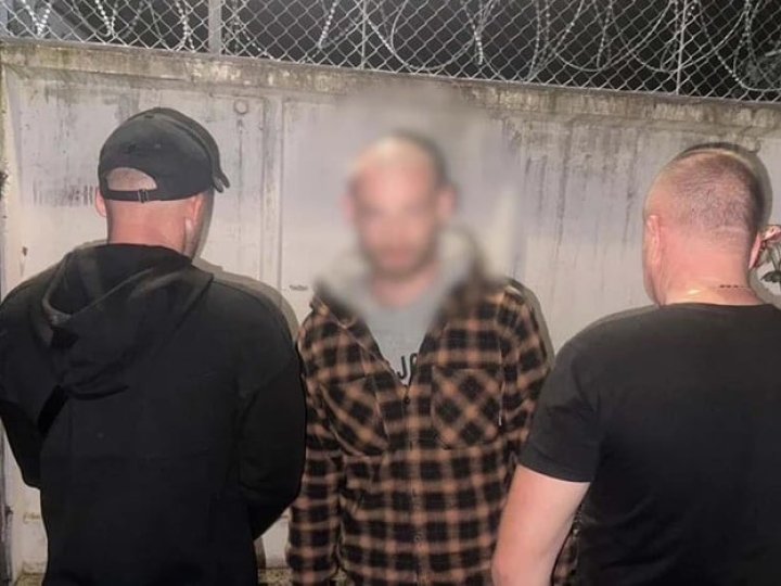 Намагався утекти на викраденому авто: на Волині затримали неодноразово судимого росіянина-нелегала