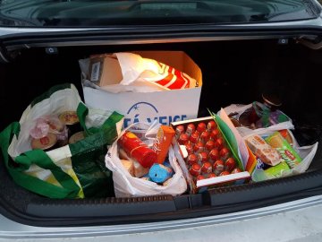 Свято для солдата: волинським бійцям збирають смачні подарунки. ФОТО