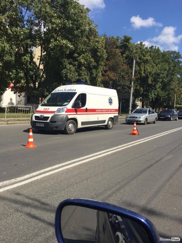 ДТП в Луцьку: в автівку копів врізався джип. ФОТО