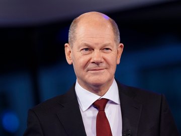 Зеленський закликав Шольца не зберігати рівновагу між Україною та Росією