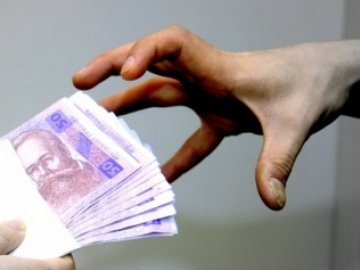 Перерахував гроші на доставку автомобіля з-за кордону: 20-річний волинянин ошукав киянина на 17 тисяч