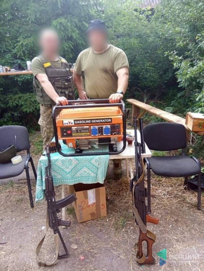 На Волині діти продають пончики та патріотичні браслети: збирають гроші на авто для військових