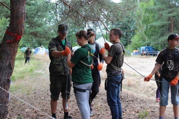 Як православних Волині вчили стрільбі, карате та протистояти сектам. ФОТО