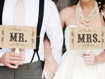 Шлюб за добу: у Луцьку одружаться три пари