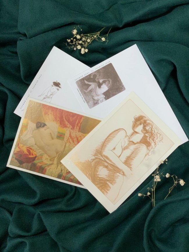 Укрпошта випустила святкові марки в стилі «ню». ФОТО