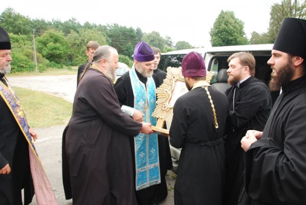Хресний хід із Почаївською іконою Богоматері. ФОТО