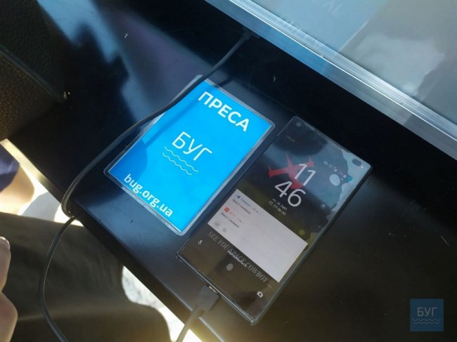 У волинському місті встановили пункт підзарядки гаджетів, який працює на сонячних батареях. ФОТО