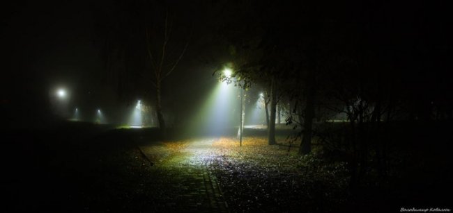 Фото нічного міста на Волині