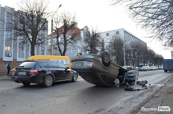 У Луцьку ‒ потрійна аварія. ФОТО