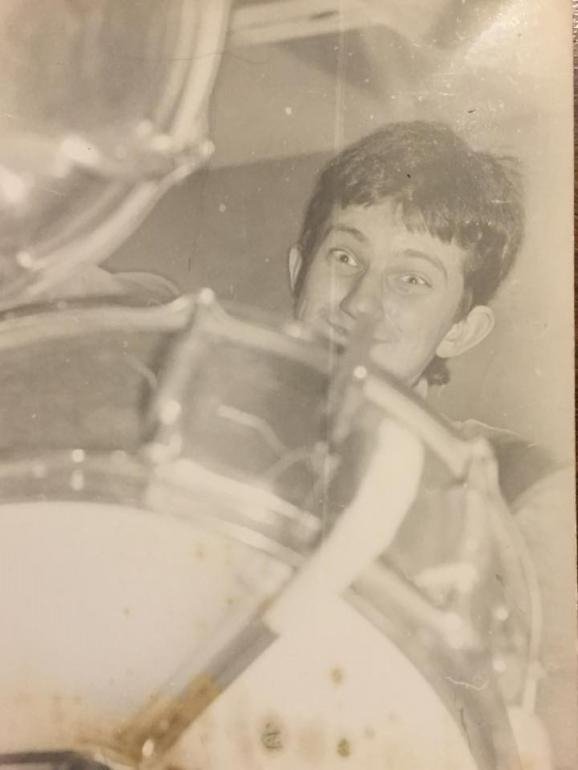 Шанувальник Кузьми опублікував раритетні фото співака. ФОТО