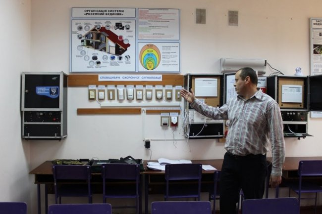 У луцькому виші відкрили лабораторію, де вивчатимуть сучасні системи безпеки