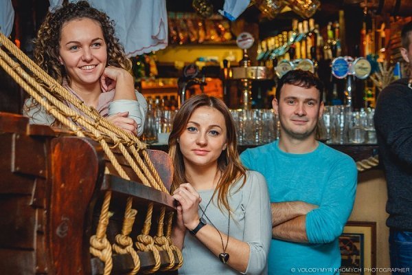 Як у Луцьку під час «Вечірки.UA» відбувалися «вибори». ФОТО