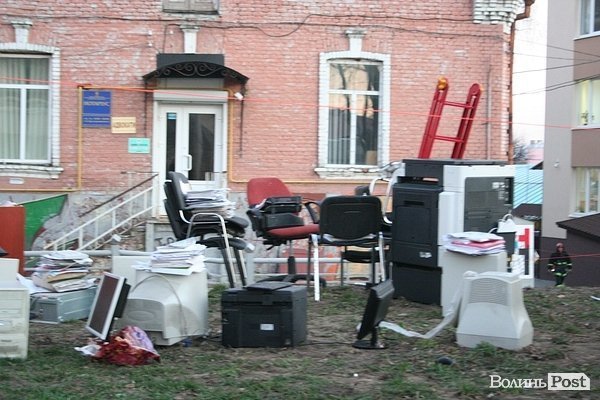 Пожежа в центрі Луцька. ФОТОРЕПОРТАЖ