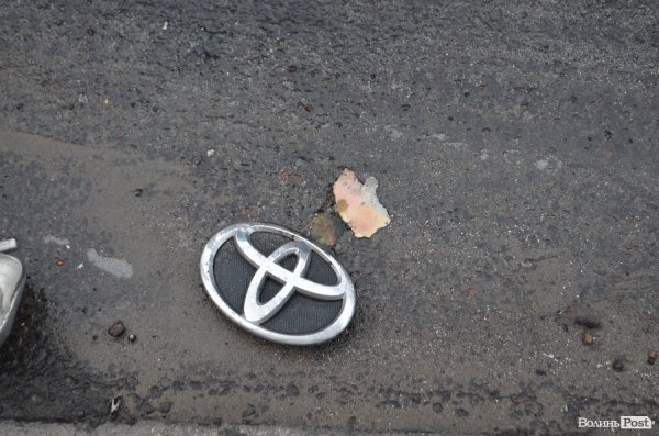 У Луцьку вщент згорів автомобіль.ФОТО