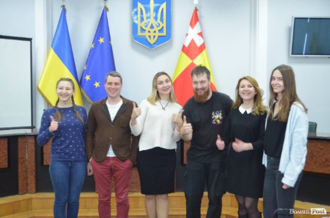 Забіг малюків та виставка собак. Добрі новини Волині