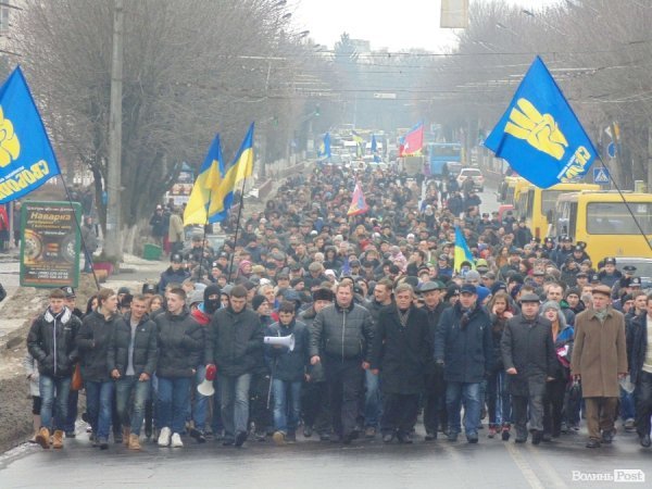 Луцьк. Віче і марш Майдану. ФОТО