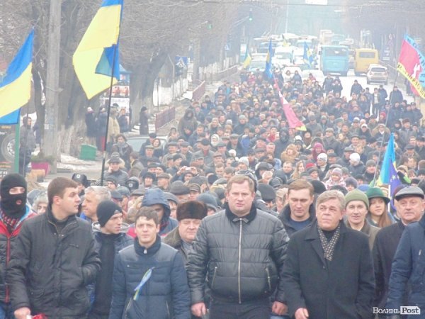 Луцьк. Віче і марш Майдану. ФОТО