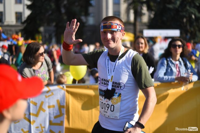 «Бойовий» настрій і віра в себе: як команда «КроШу» підкорювала шостий «Дмитрук Лучеськ Півмарафон». ФОТО*