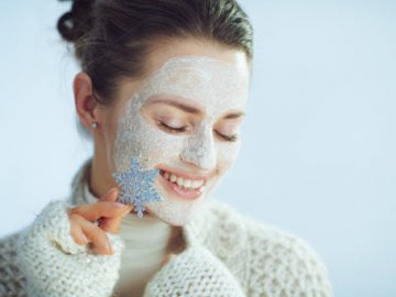 Як взимку допомогти сухій шкірі обличчя*