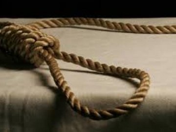 Волинянин пішов з життя, одягнувши петлю на шию