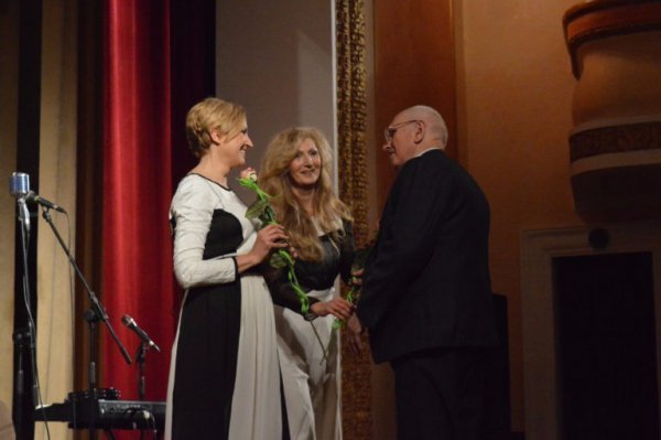 Філософія життя у концерті від «Сестер Тельнюк» 