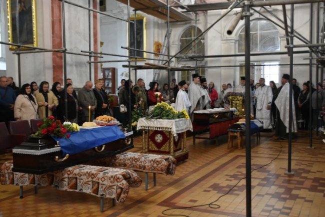 У Луцьку провели в останню путь двох Героїв