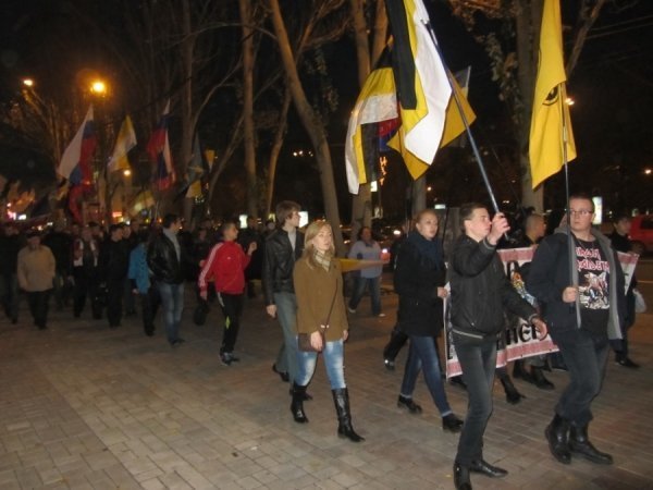 «Русский марш» в Донецьку. ФОТО. ВІДЕО