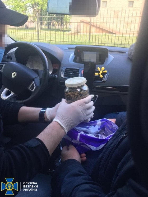 У Луцьку викрили поліцейського-наркоторговця: деталі затримання. ФОТО