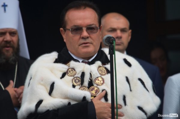 Першокурсників СНУ благословили на гарне навчання. ФОТО