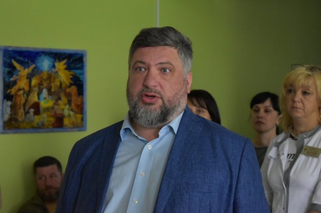 Волинському госпіталю подарували сучасний безконтактний тонометр. ФОТО