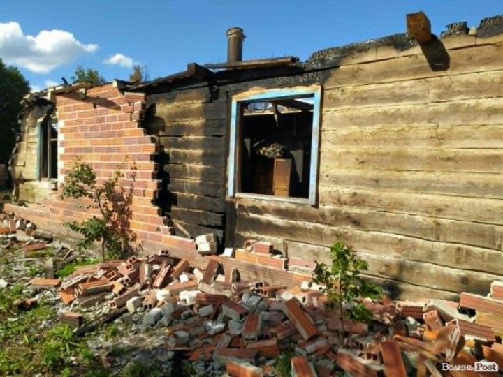 На Волині через пожежу без житла залишилася мама з двома дітьми: потрібна допомога