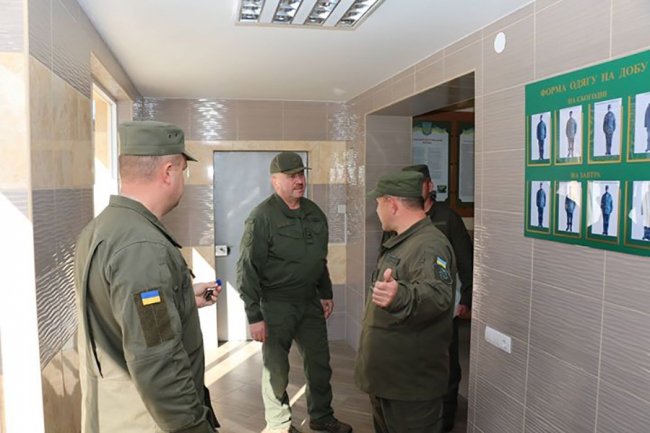 Керівник Нацгвардії перевірив військову частину в Луцьку
