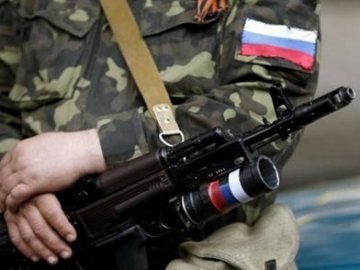 У Донецьк прибувають російські війська 