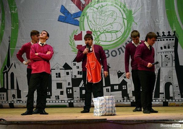 Публіка адекватна, бо не голосувала за Партію регіонів, - КВН у Луцьку. ФОТО