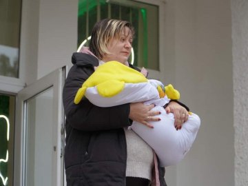 На Волині з «пологового» зустріли дружину загиблого Героя Сергія Циби